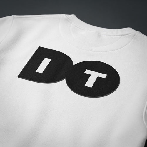 DO IT Bold Back-Print Eco Sweatshirt print detail